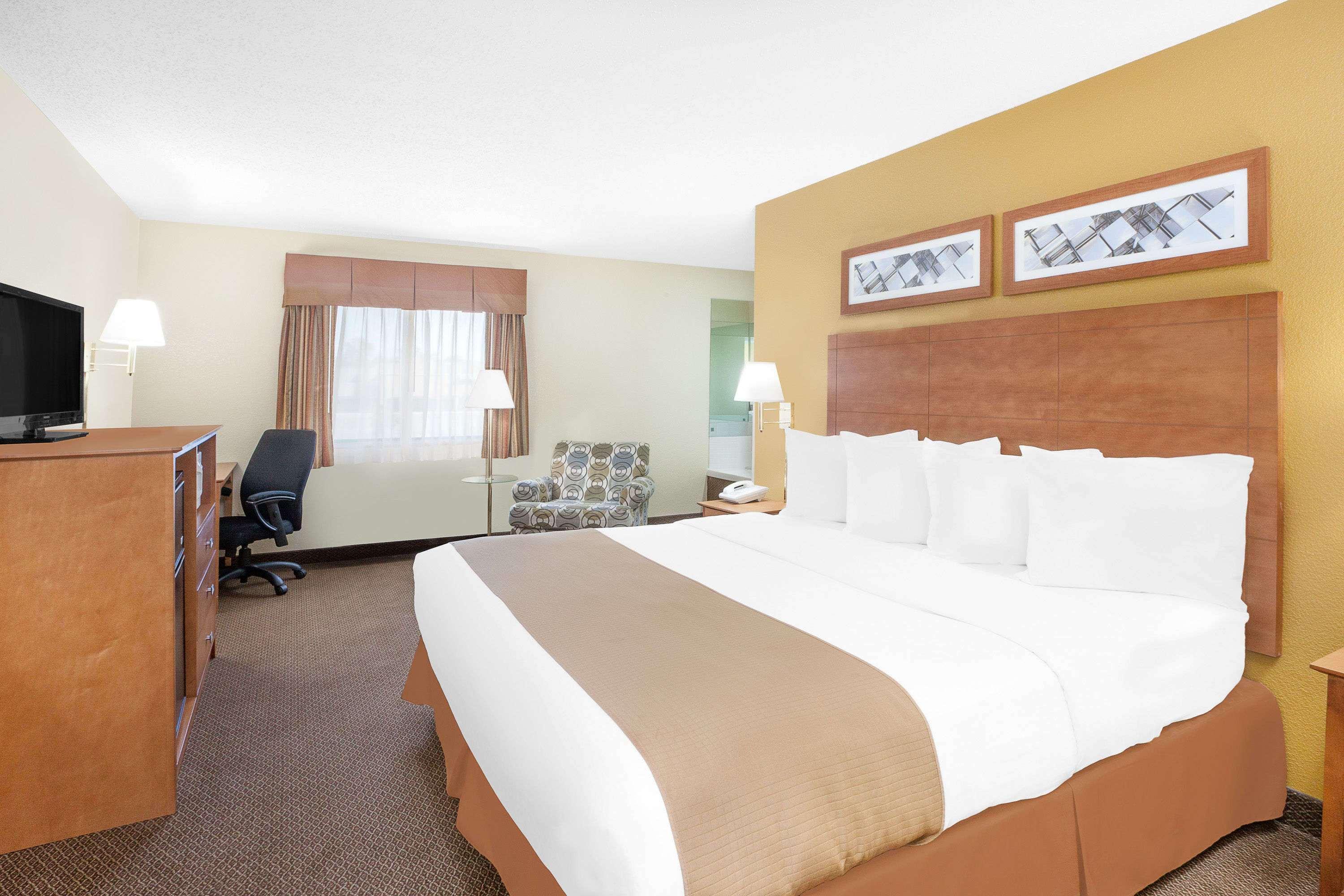 Baymont By Wyndham Port Huron Exteriér fotografie